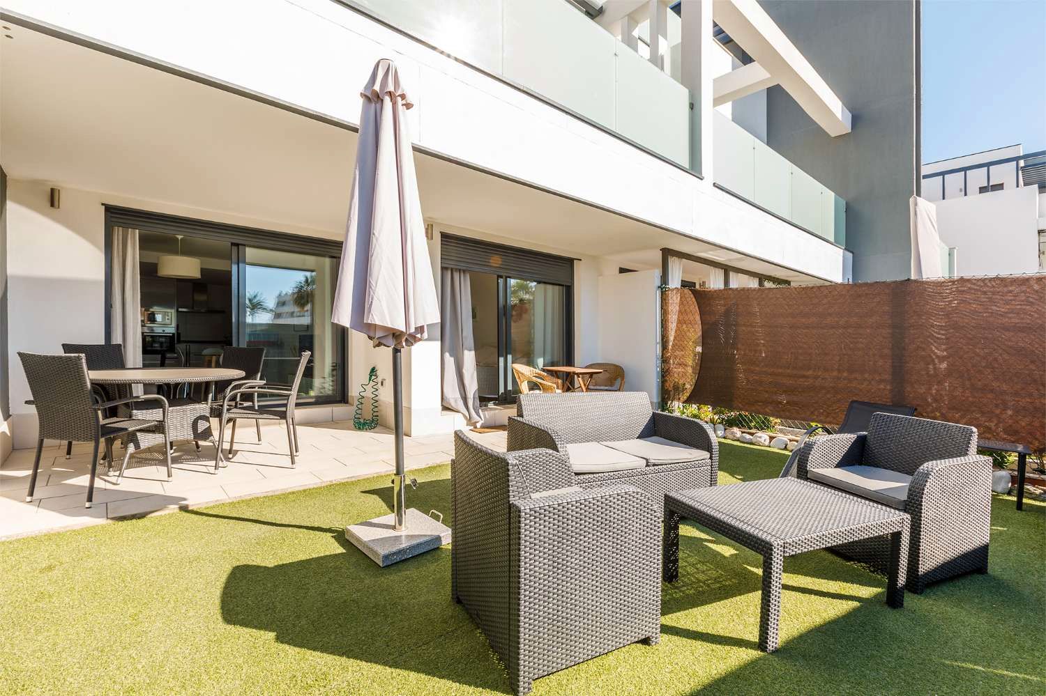Terrassa de Planta baixa en venda en Vélez-Málaga amb Aire condicionat, Terrassa i Piscina
