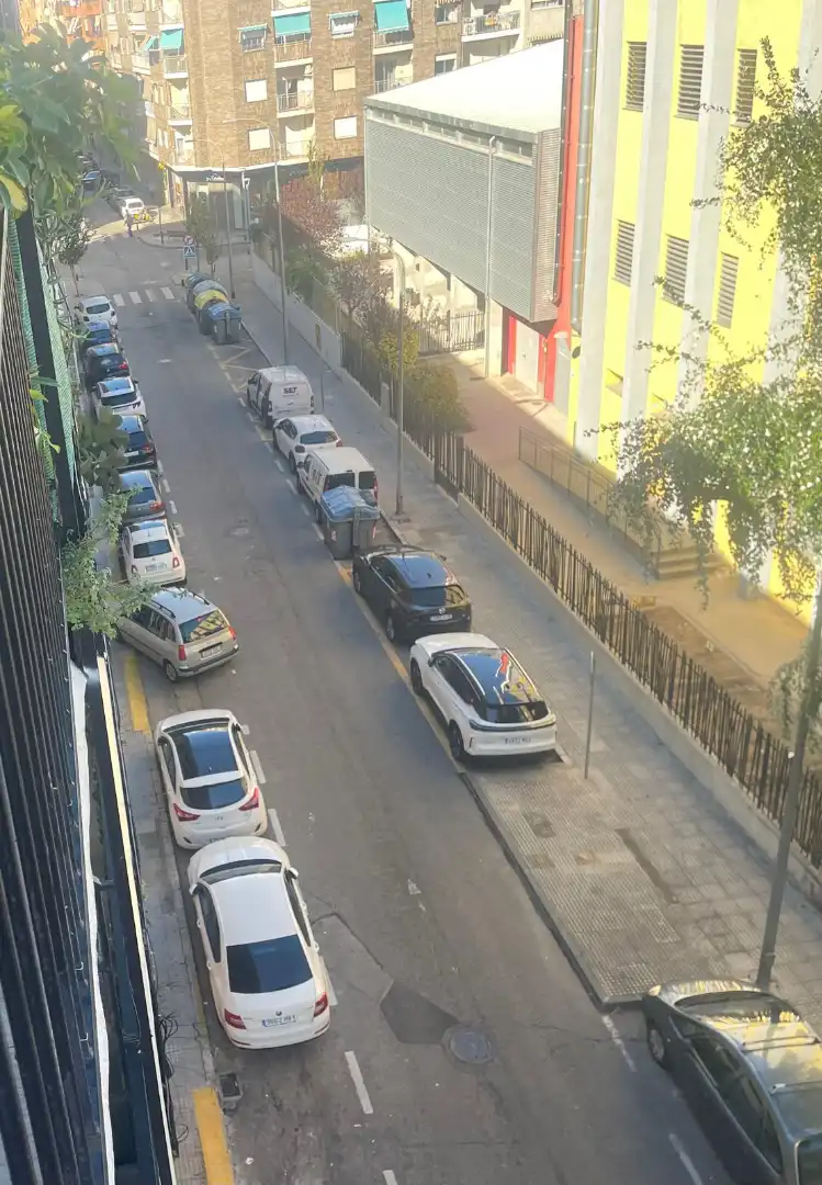 Aparcament de Pis en venda en Gandia amb Calefacció, Moblat i Balcó