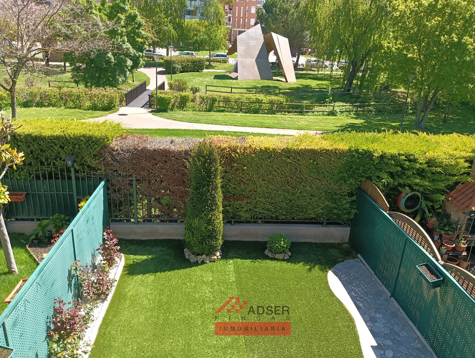 Garden of House or chalet for sale in  Logroño  with Heating, Private garden and Parquet flooring