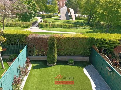 Garden of House or chalet for sale in  Logroño  with Heating, Private garden and Parquet flooring