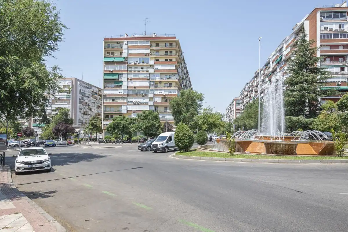 Vista exterior de Àtic en venda en Madrid amb Aire condicionat, Calefacció i Terrassa