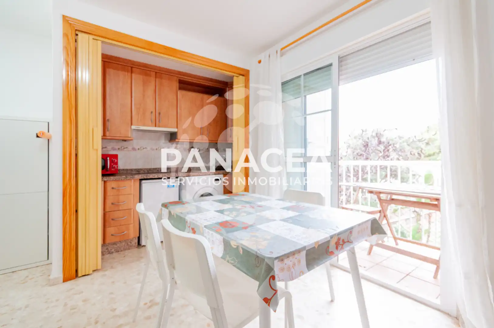 Kitchen of Study for sale in Roquetas de Mar  with Furnished, Oven and Microwave