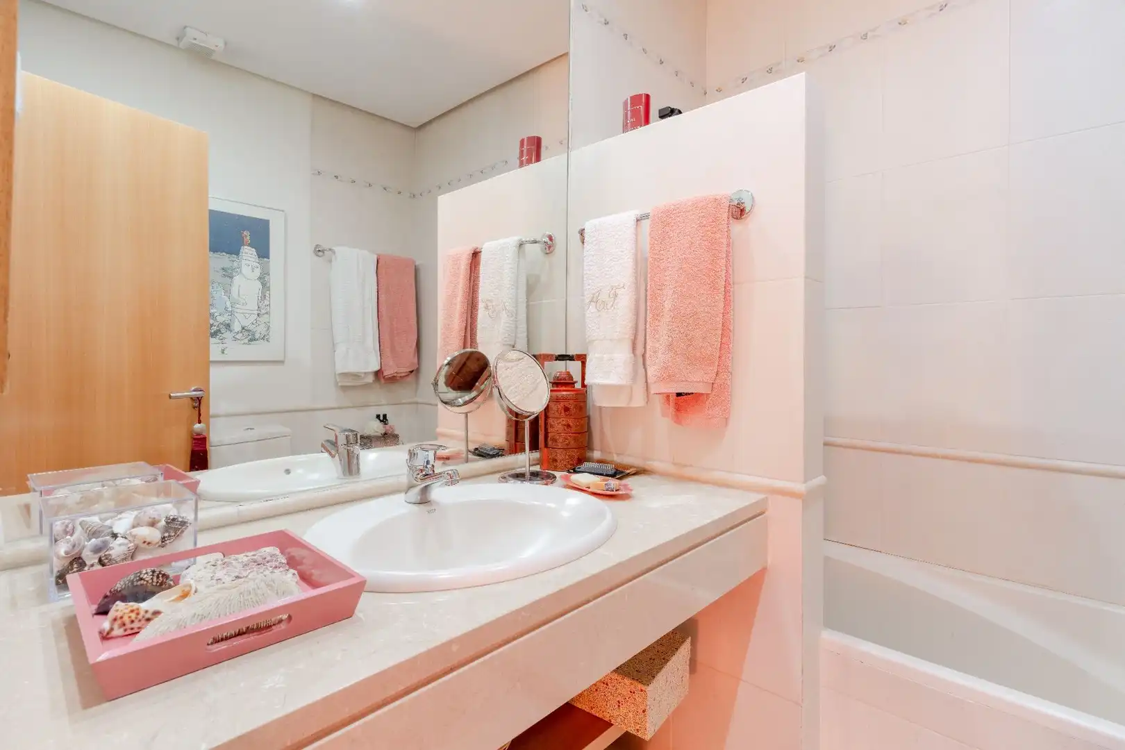 Bathroom of Houses for sale in Madrid  with Air Conditioner, Heating and Private garden