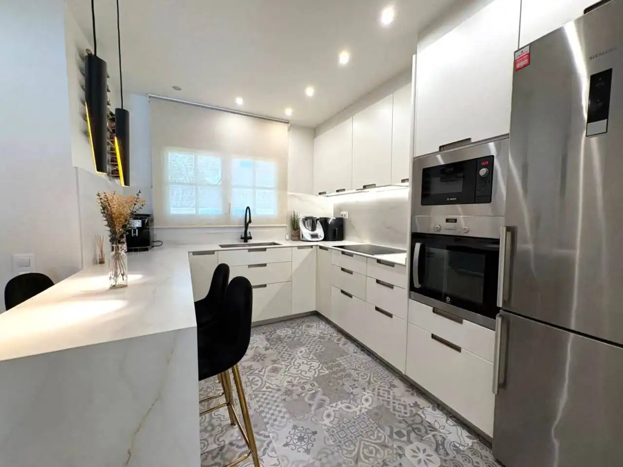 Cocina de Casa adosada en venta en Sant Cugat del Vallès con Aire acondicionado, Calefacción y Parquet