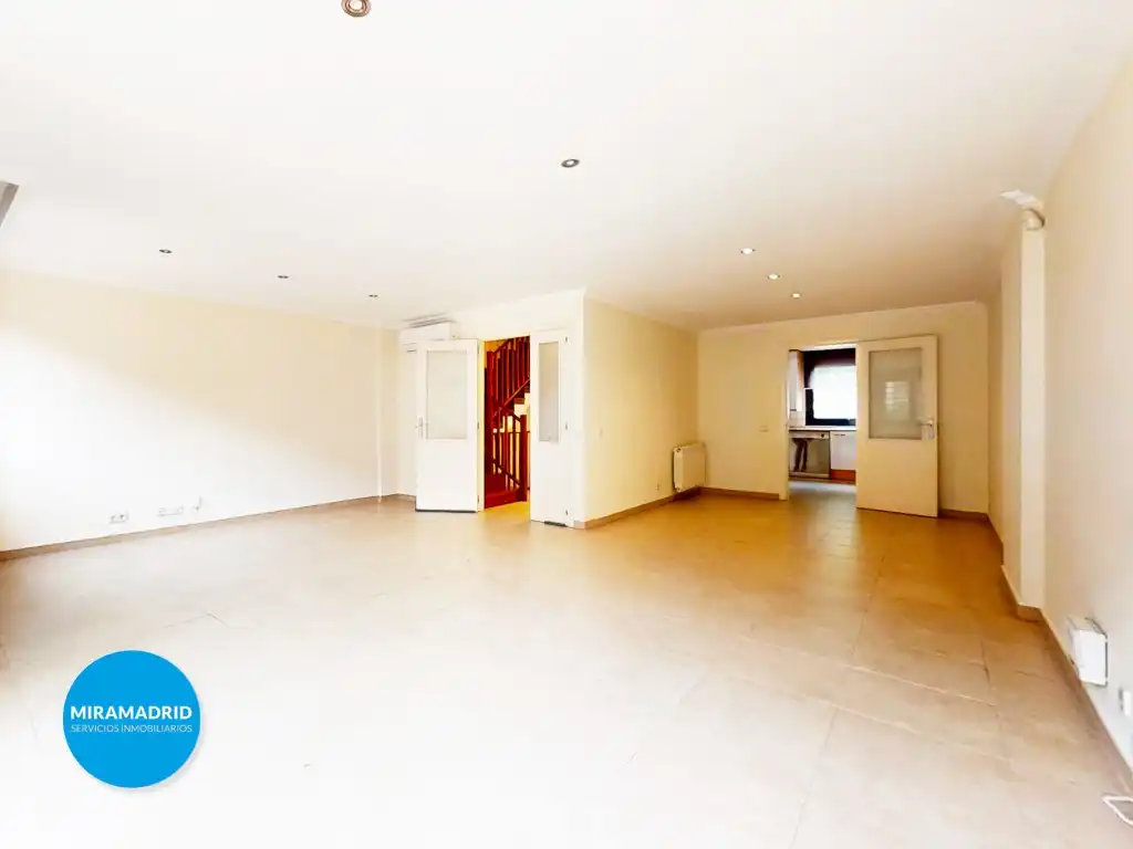 Casa adosada en venta en Paracuellos de Jarama con Aire acondicionado