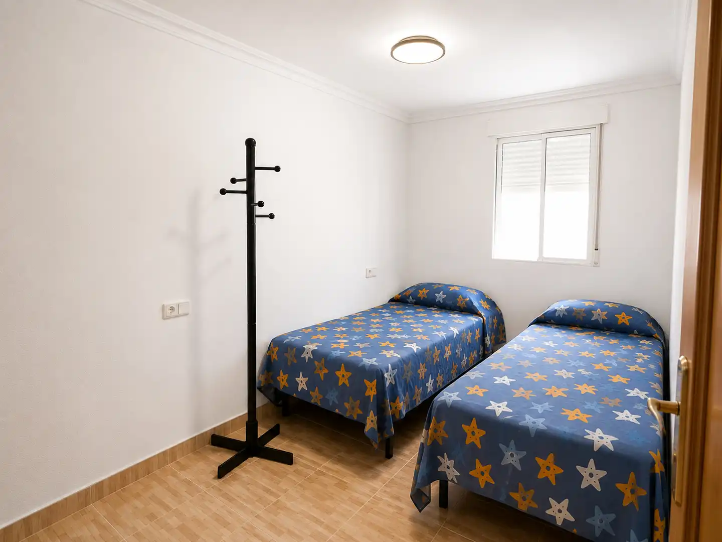Apartamento con terraza en alquiler en Calle San Eugenio, imagen 3