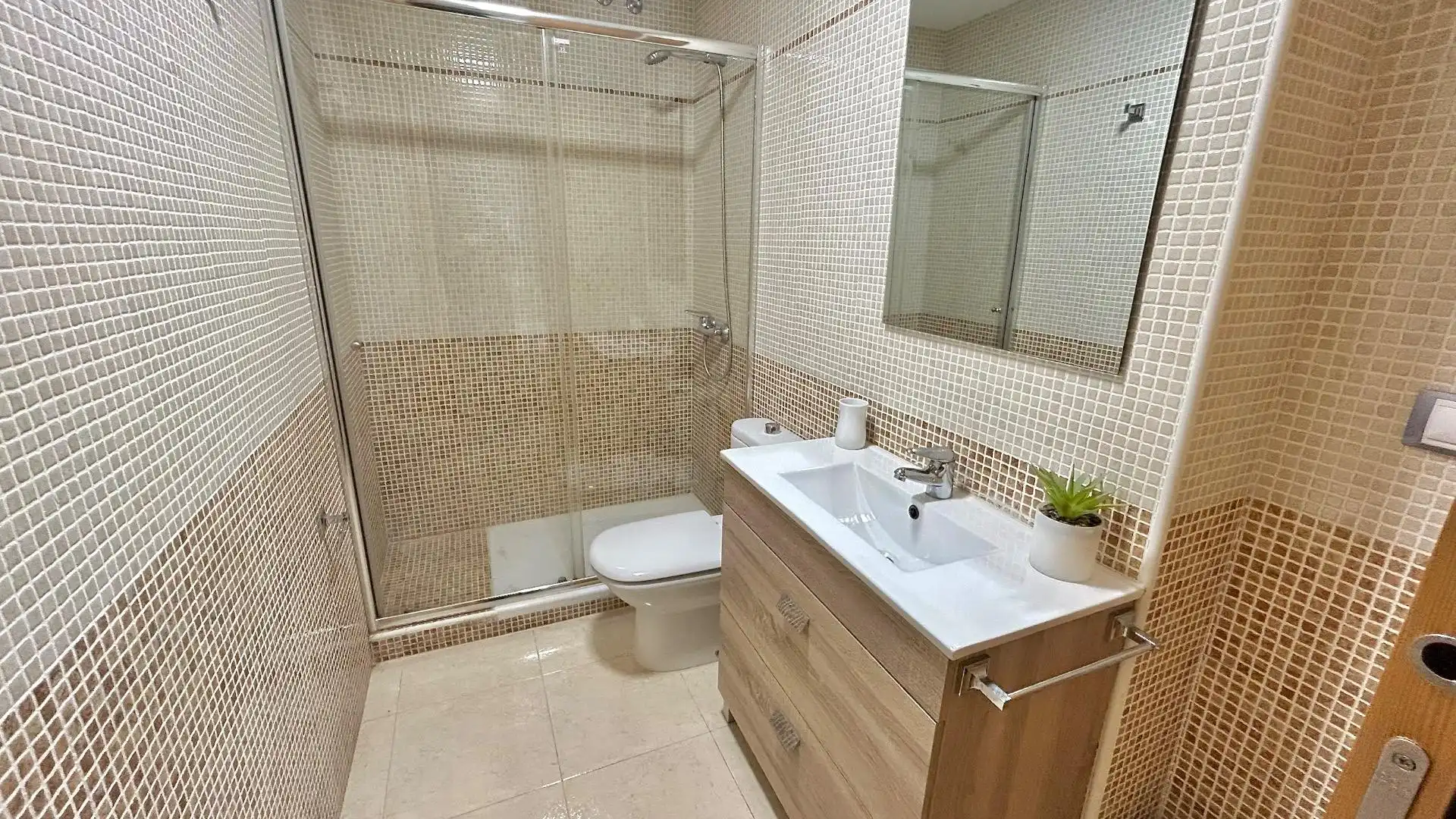 Appartamento con terrazza in vendita a Calle Calle de las Higueras, 95, imagen 57
