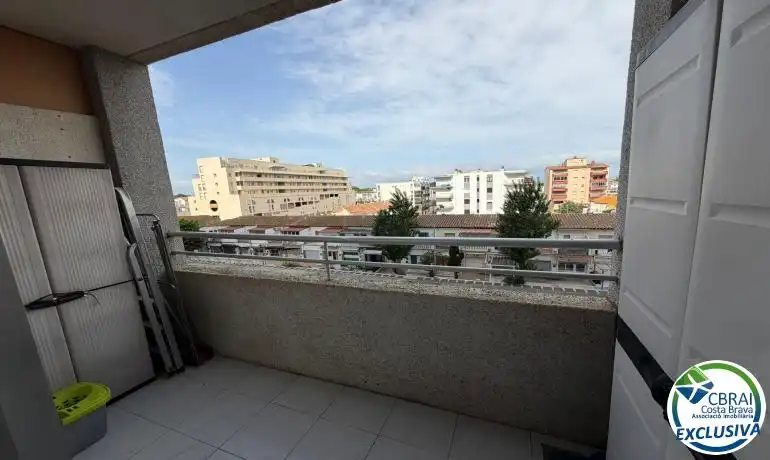 Terraza de Estudio en venta en Empuriabrava con Calefacción y Amueblado