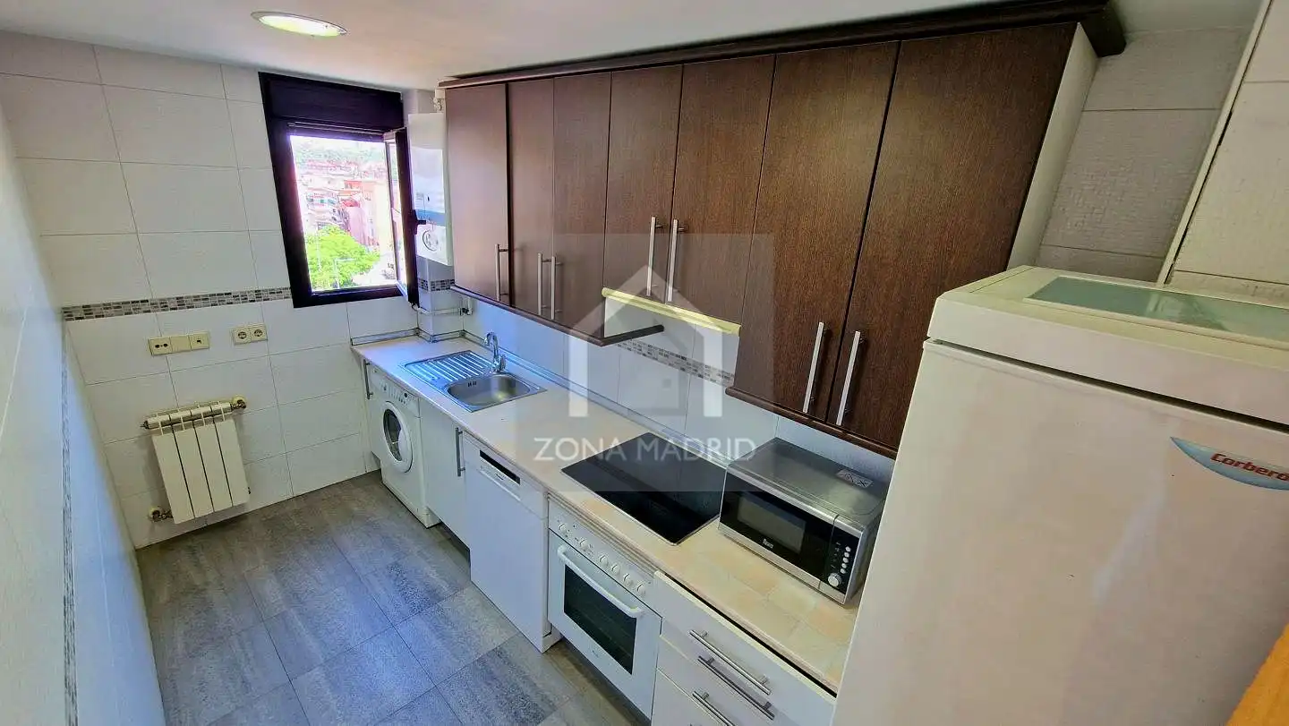Cocina de Piso de alquiler en Madrid con Aire acondicionado y Amueblado