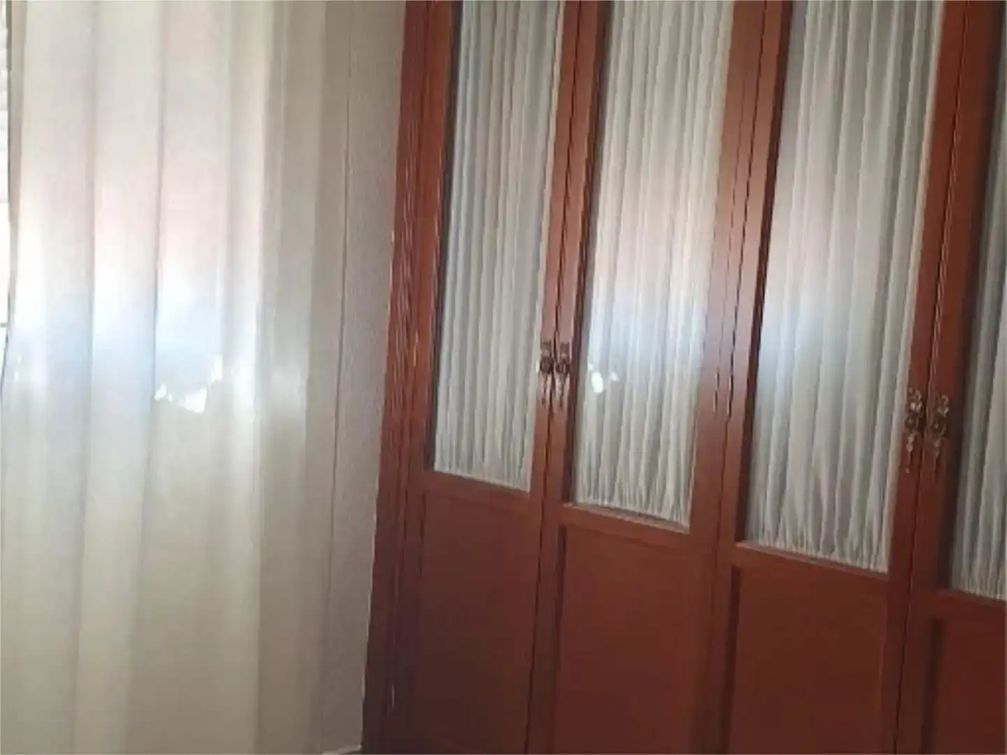 Dormitori de Casa adosada en venda en Sevilla amb Aire condicionat, Piscina i Moblat