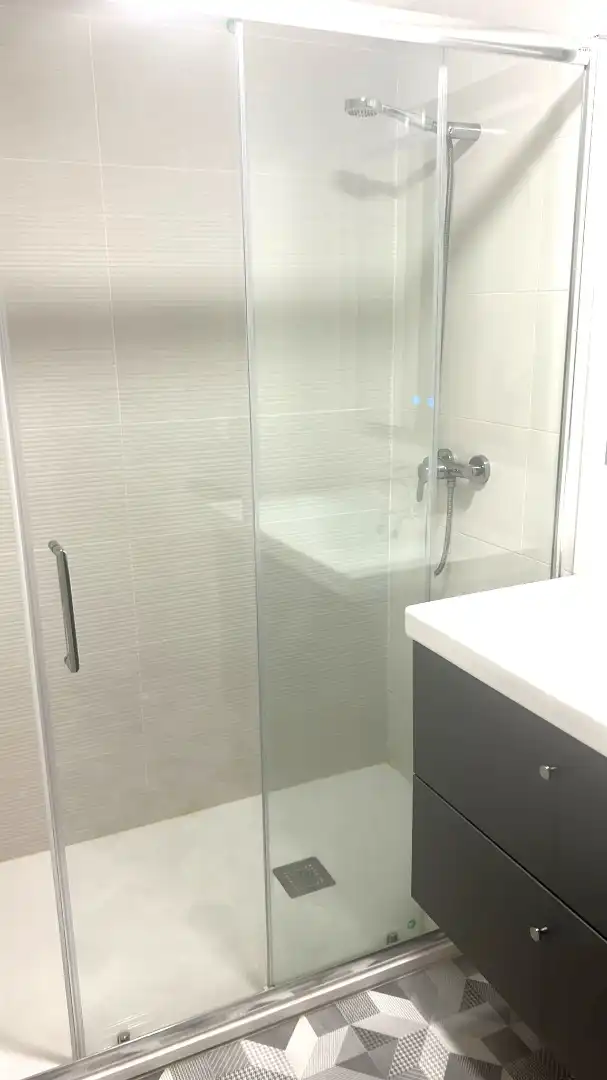 Bany de Apartament de lloguer en Murcia amb Aire condicionat, Calefacció i Moblat