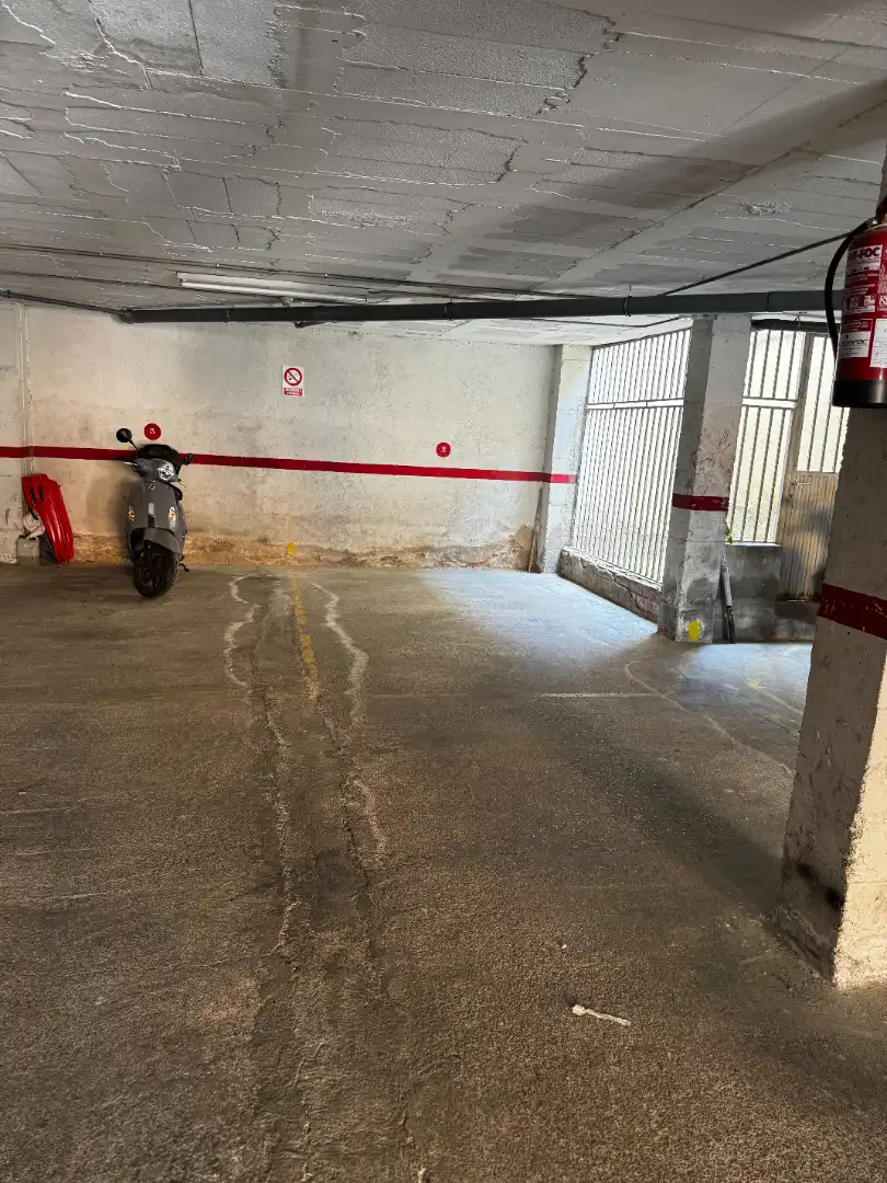 Individual en venda a Carrer del Planeta Mart 4, imagen 3