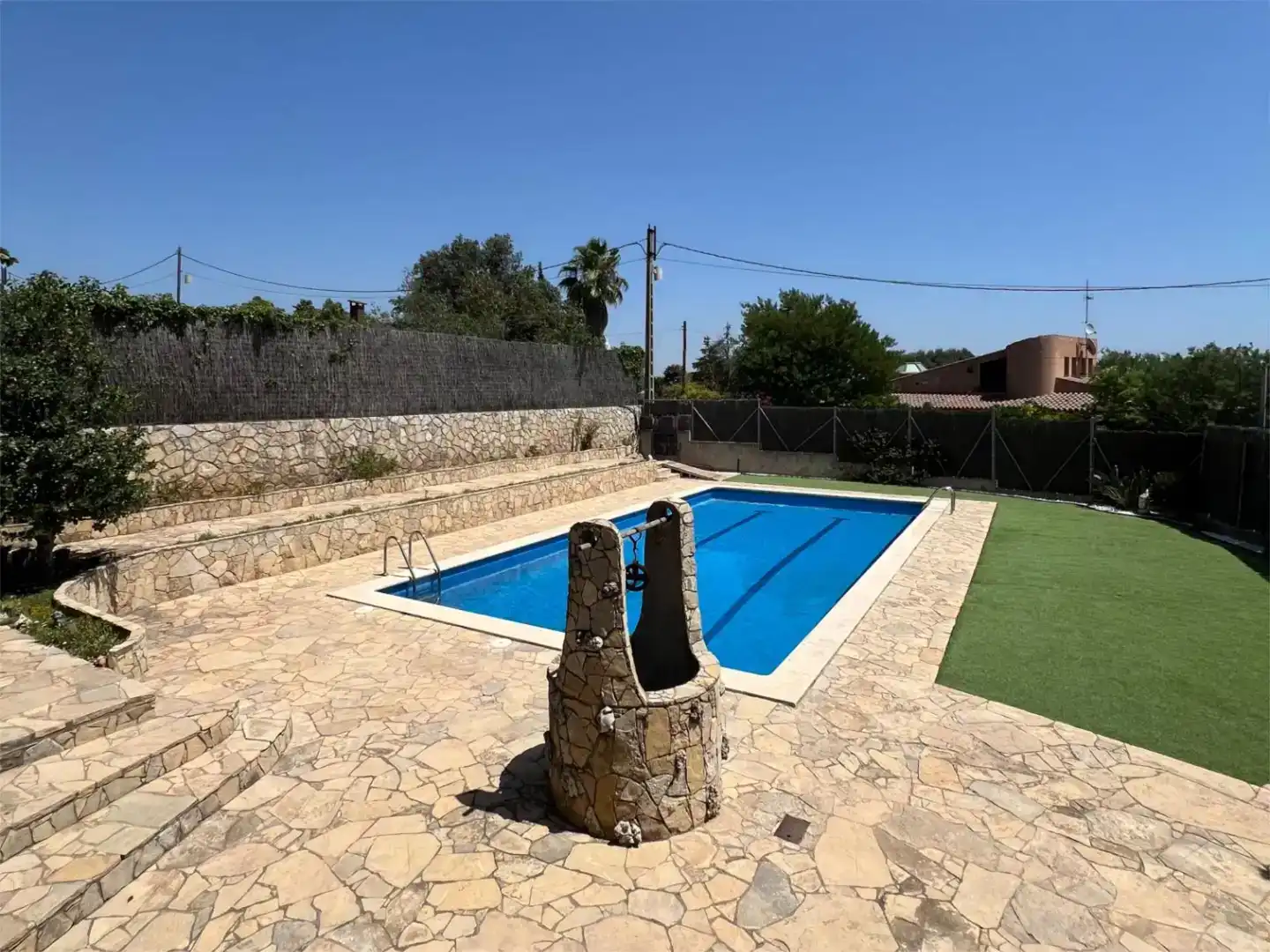 Piscina de Casa o xalet en venda en Pallejà amb Piscina i Balcó