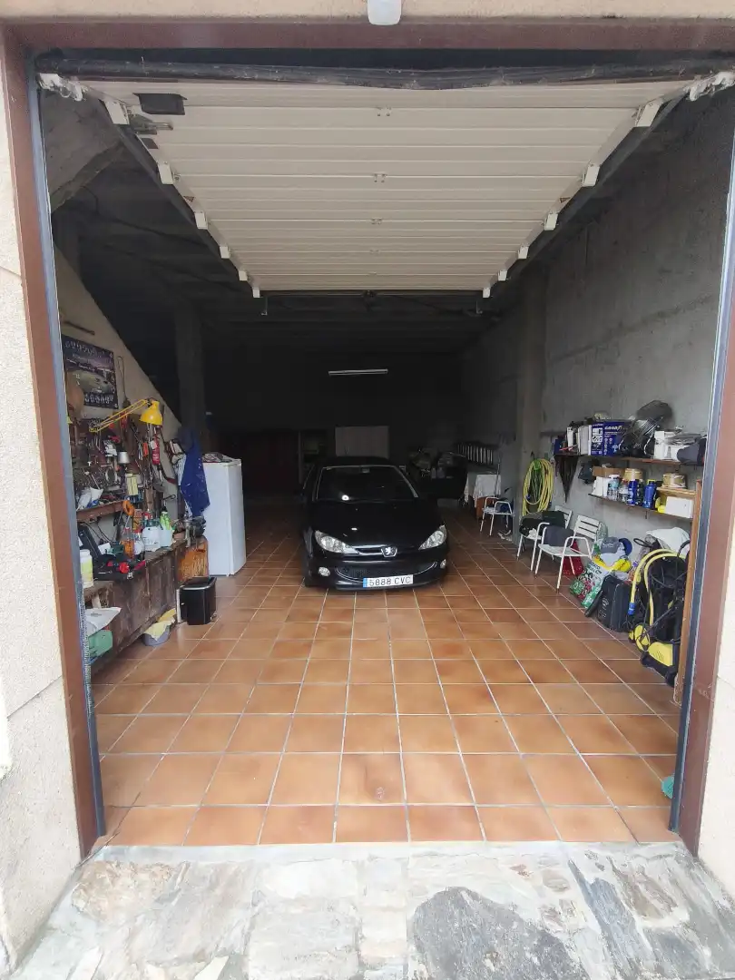 Parking of Houses for sale in Ourense Capital   with Heating, Private garden and Parquet flooring