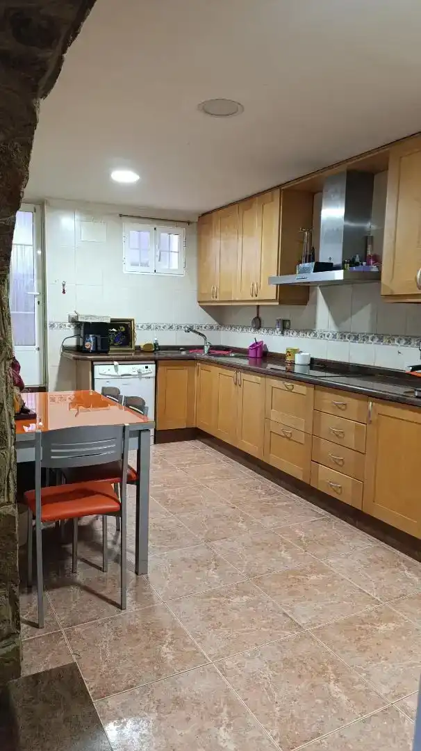 Cuina de Casa adosada en venda en Yecla amb Traster