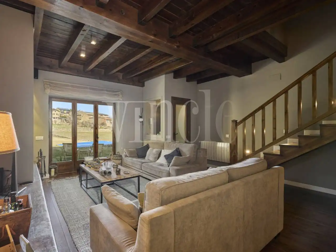 Sala d'estar de Casa adosada en venda en Isòvol amb Calefacció, Parquet i Terrassa