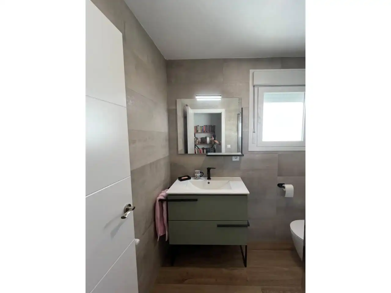 Badezimmer von Wohnung zur Miete in Badajoz mit Klimaanlage, Heizung und Terrasse