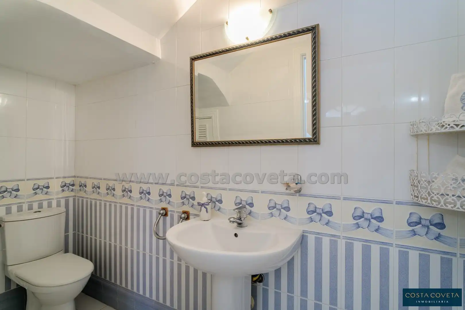 Bathroom of Houses for sale in El Campello  with Air Conditioner, Private garden and Terrace