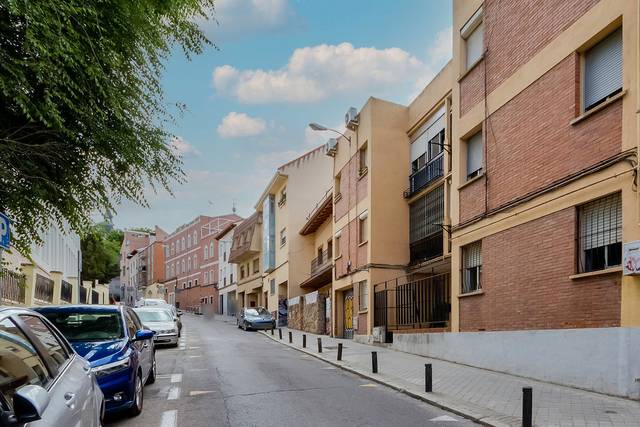 Piso en Venta en Calle de la Divina Pastora, 21 en Tres Olivos - Valverde