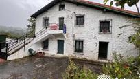 Vista exterior de Casa o xalet en venda en Bilbao  amb Terrassa i Balcó