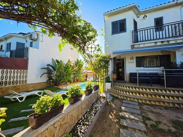 Casa con piscina en venta en Alzina