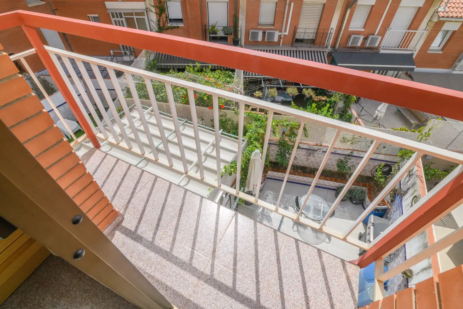 Terrassa de Casa adosada en venda en Sant Boi de Llobregat amb Aire condicionat i Terrassa