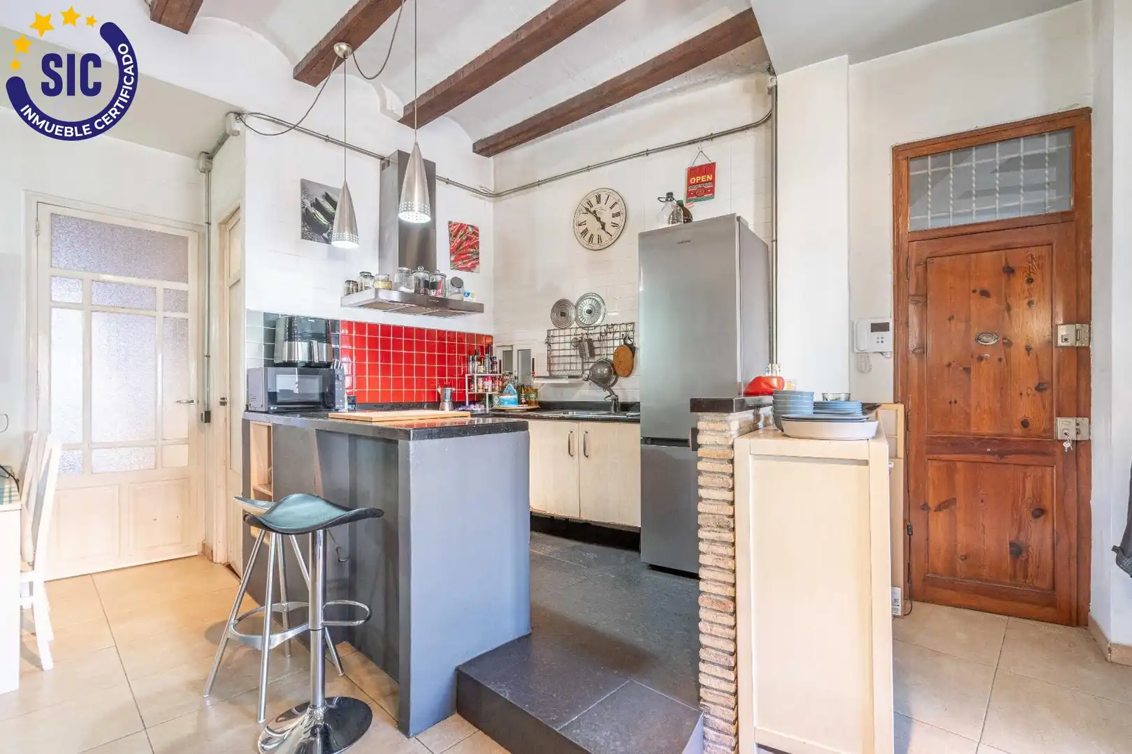 Flat with terrace for sale in Avenida FERNANDO CATOLICO