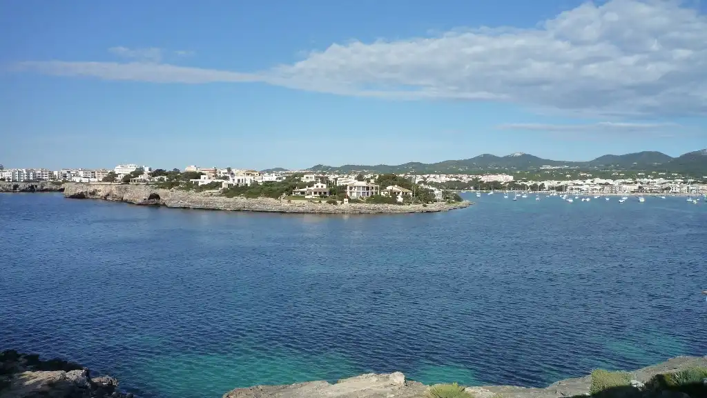 Vista exterior de Finca rústica en venda en Felanitx amb Jardí privat i Sauna