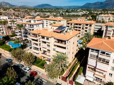 Apartment with pool for sale in L'Albir
