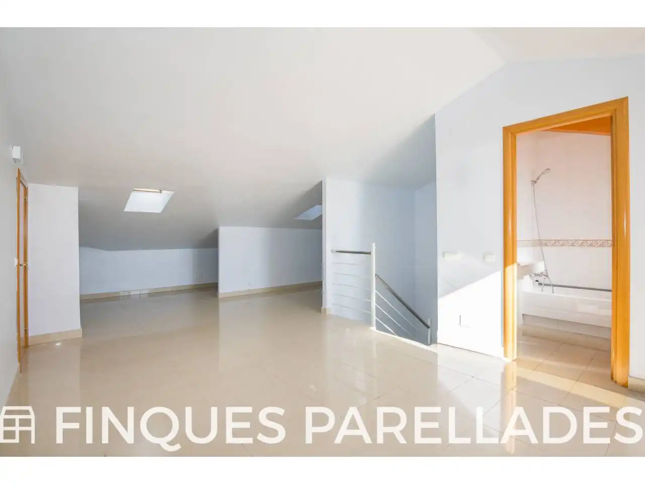 Dachboden zum Verkauf in Sitges mit Heizung, Terrasse und Abstellraum