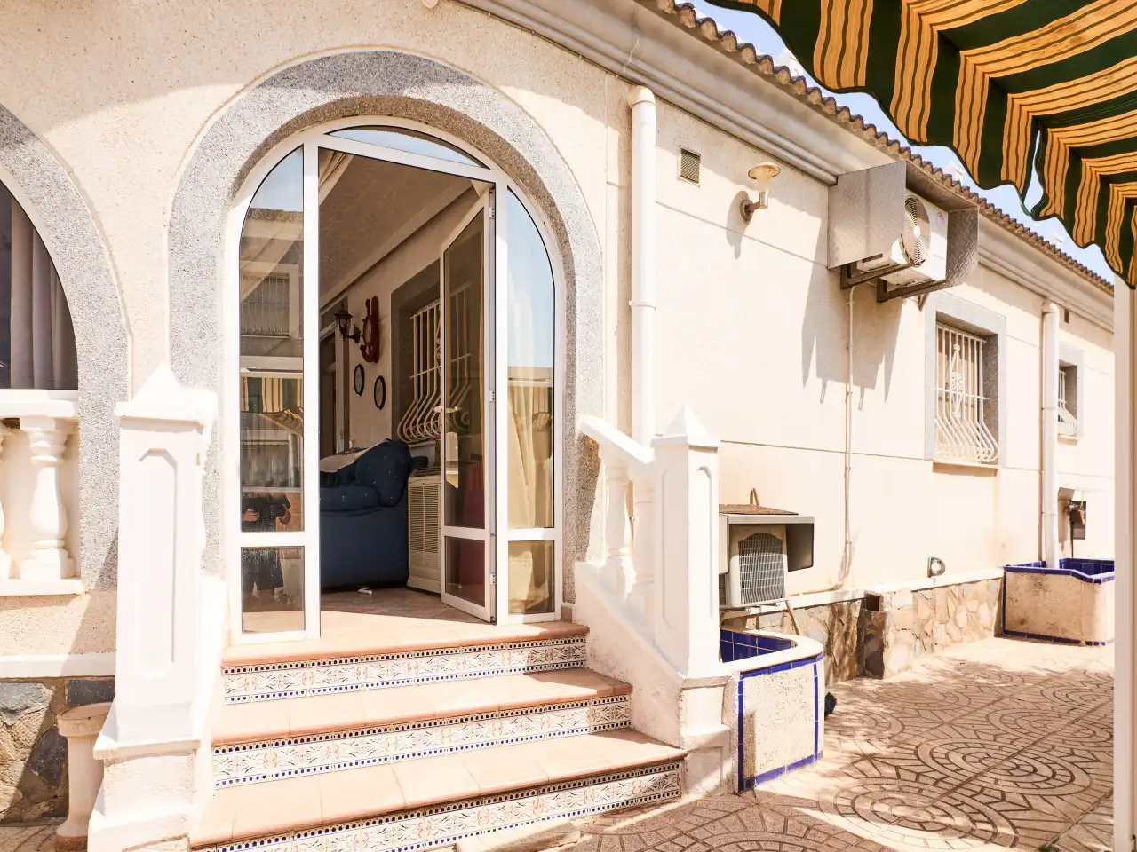Casa o xalet en venda en Torrevieja amb Aire condicionat, Calefacció i Jardí privat