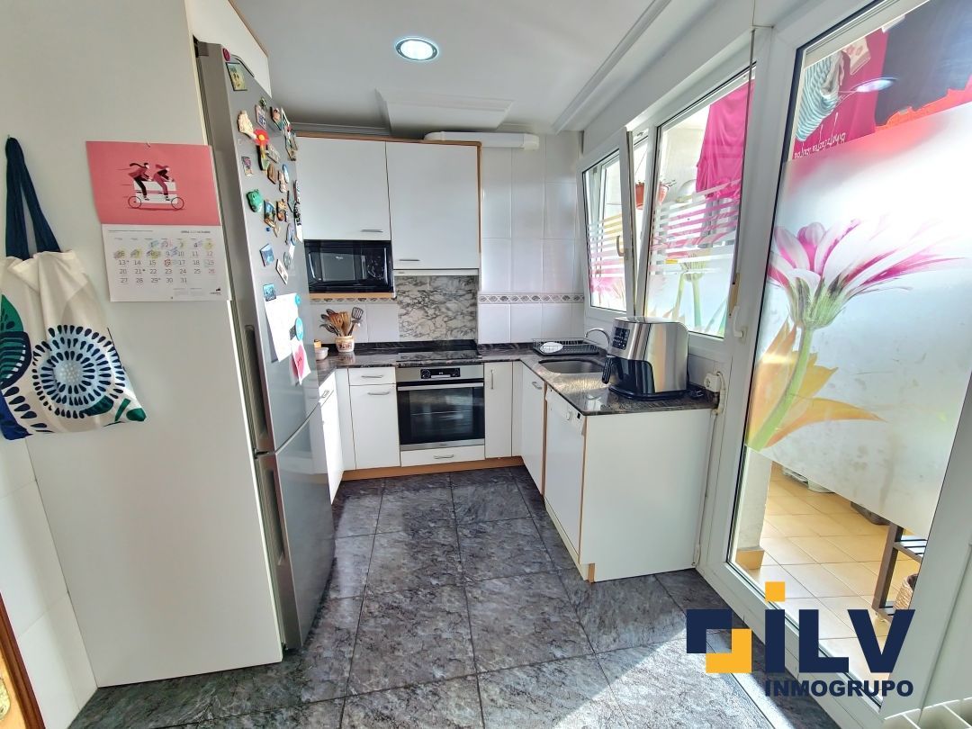 Kitchen of Flat for sale in Santurtzi   with Heating, Terrace and Storage room