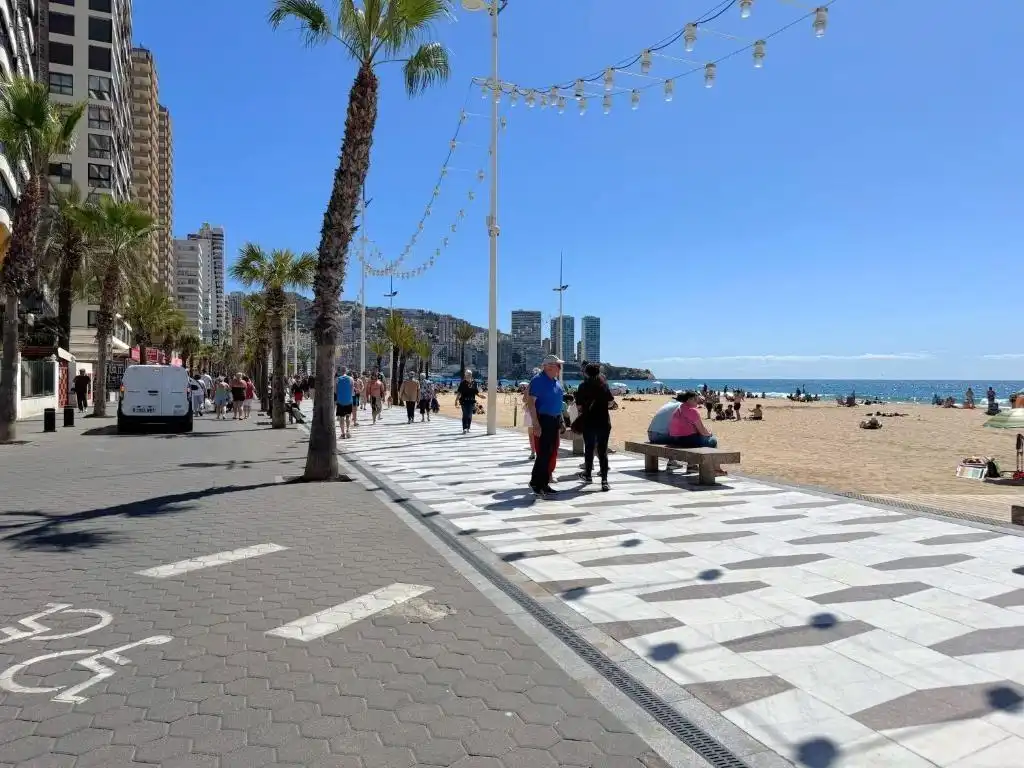 Vista exterior de Apartament en venda en Benidorm