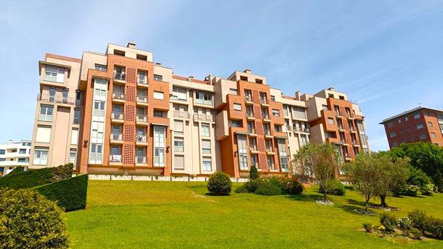 Garaje en Venta en ERNEST LLUCH en La Pereda