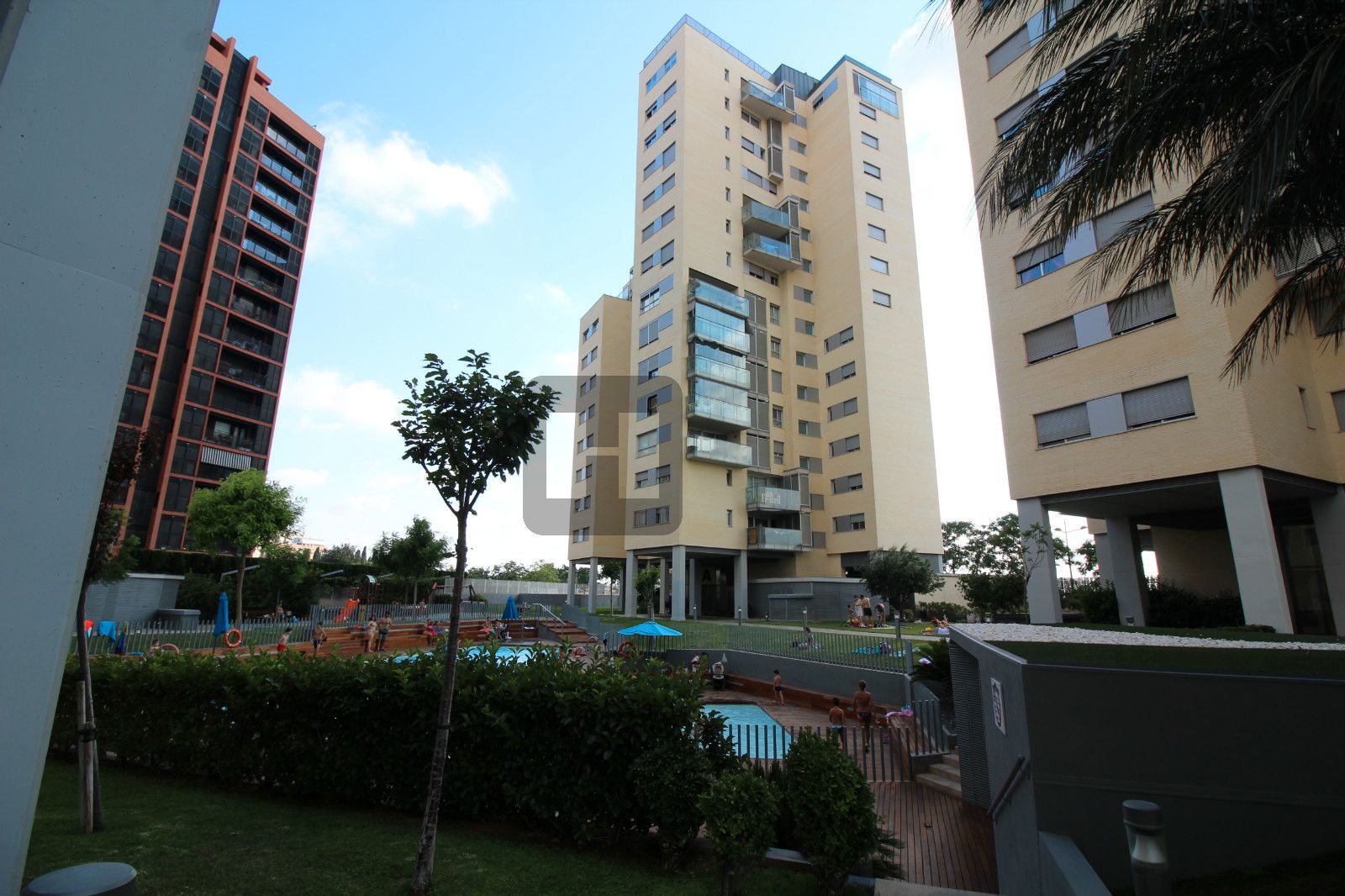 Exterior view of Flat to rent in  Valencia Capital  with Air Conditioner, Terrace and Storage room