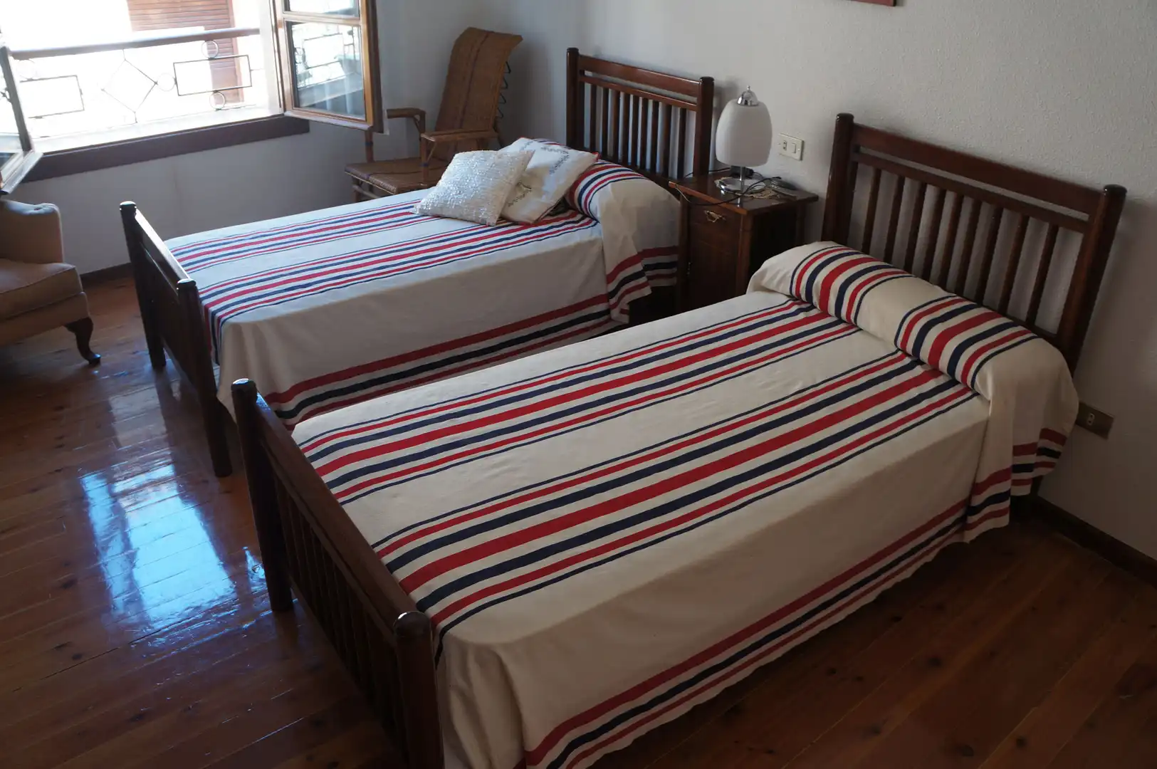Habitación de Casa o chalet en venta en Fuenmayor con Calefacción y Terraza