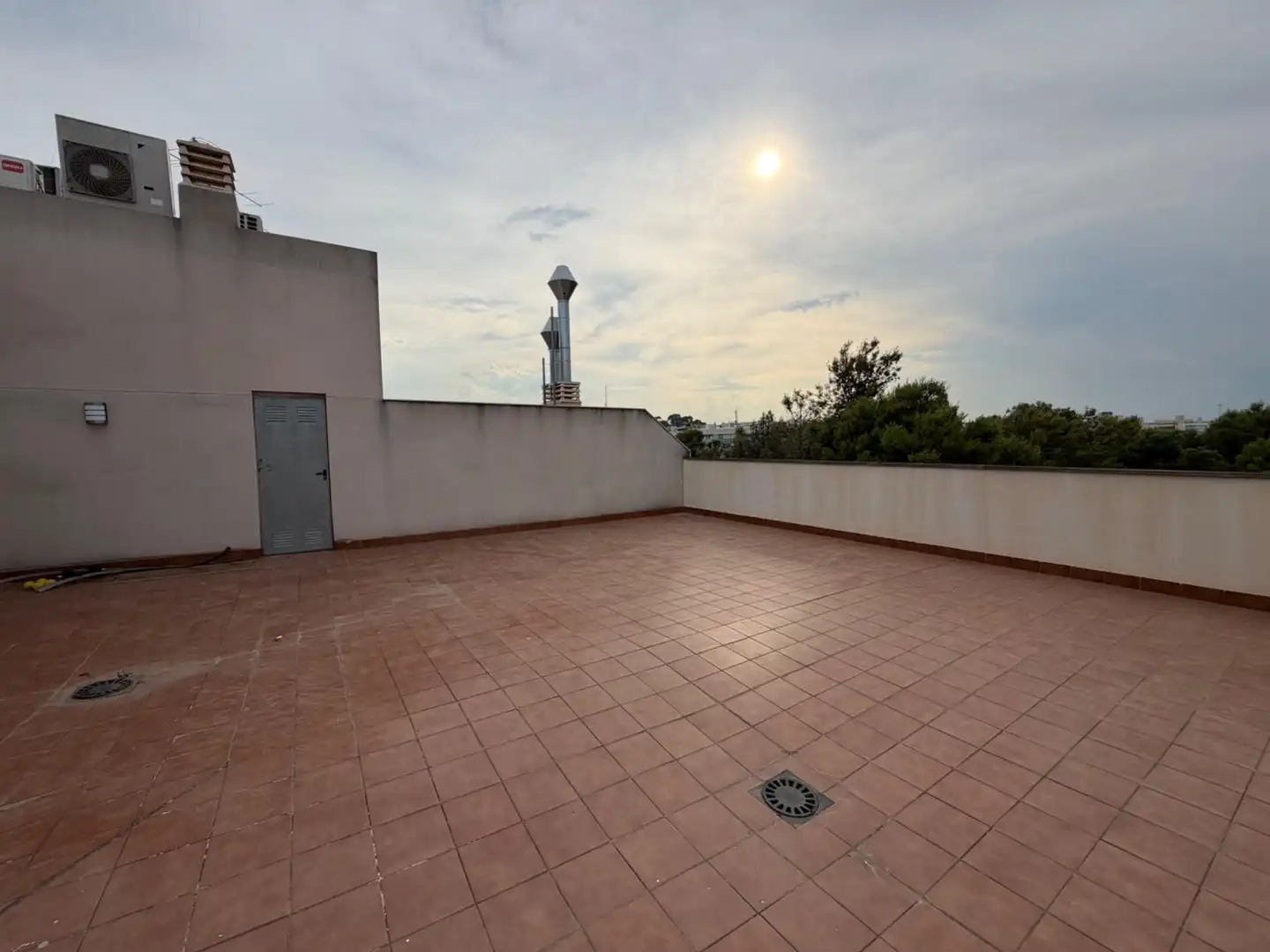 Terraza de Ático en venta en Torrent con Aire acondicionado, Calefacción y Jardín privado