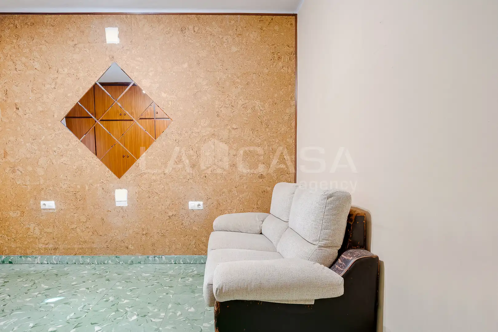 Sala de estar de Casa adosada en venta en Granollers con Calefacción, Terraza y Trastero