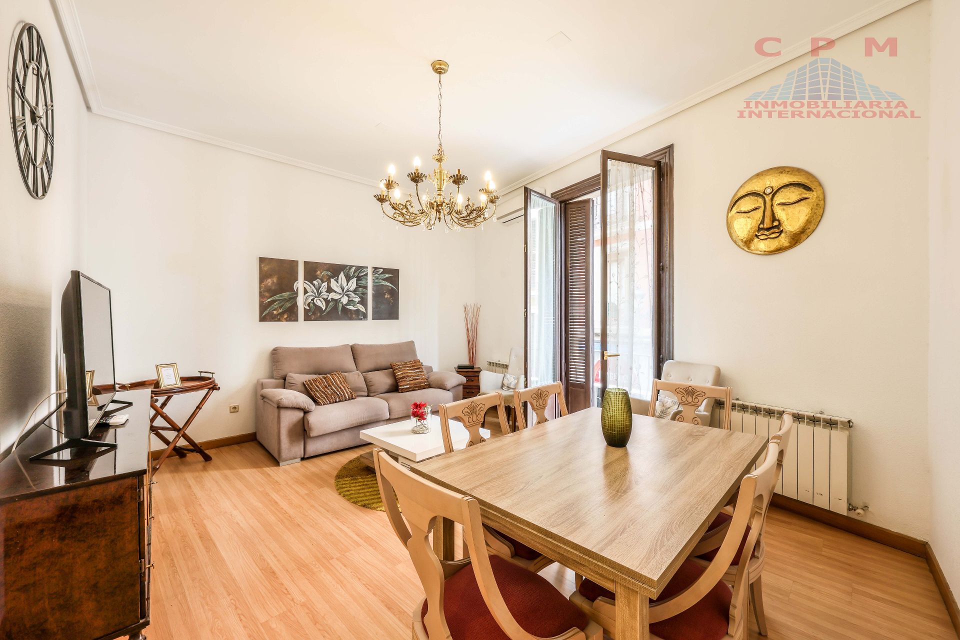 Living room of Flat to rent in  Madrid Capital  with Air Conditioner, Heating and Furnished