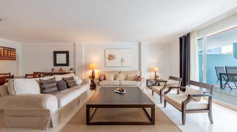 Photo 5 of Flat for sale in Avenida de la Marina, 56, Puerto de Sotogrande - La Marina, Sotogrande