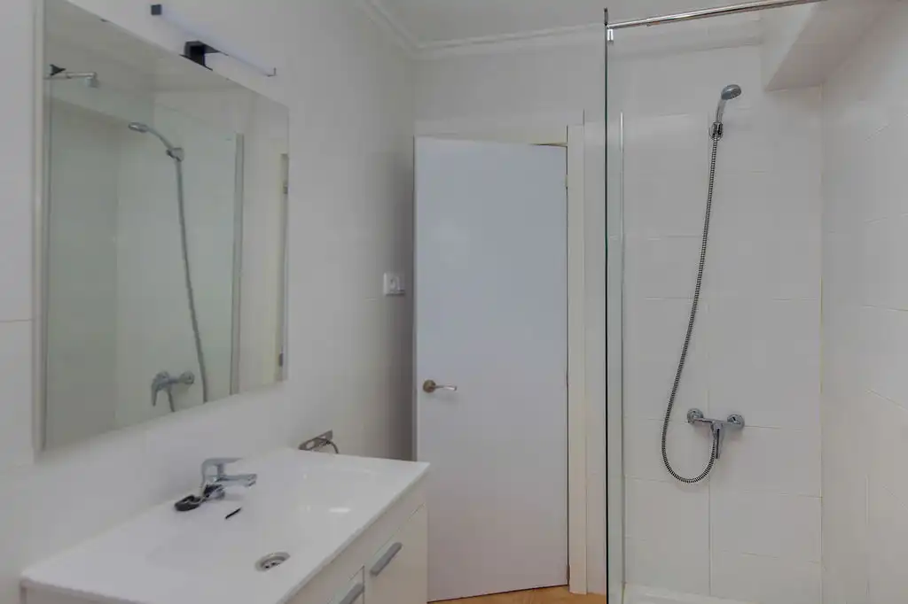 Bathroom of Flat for sale in Valencia  with Balcony