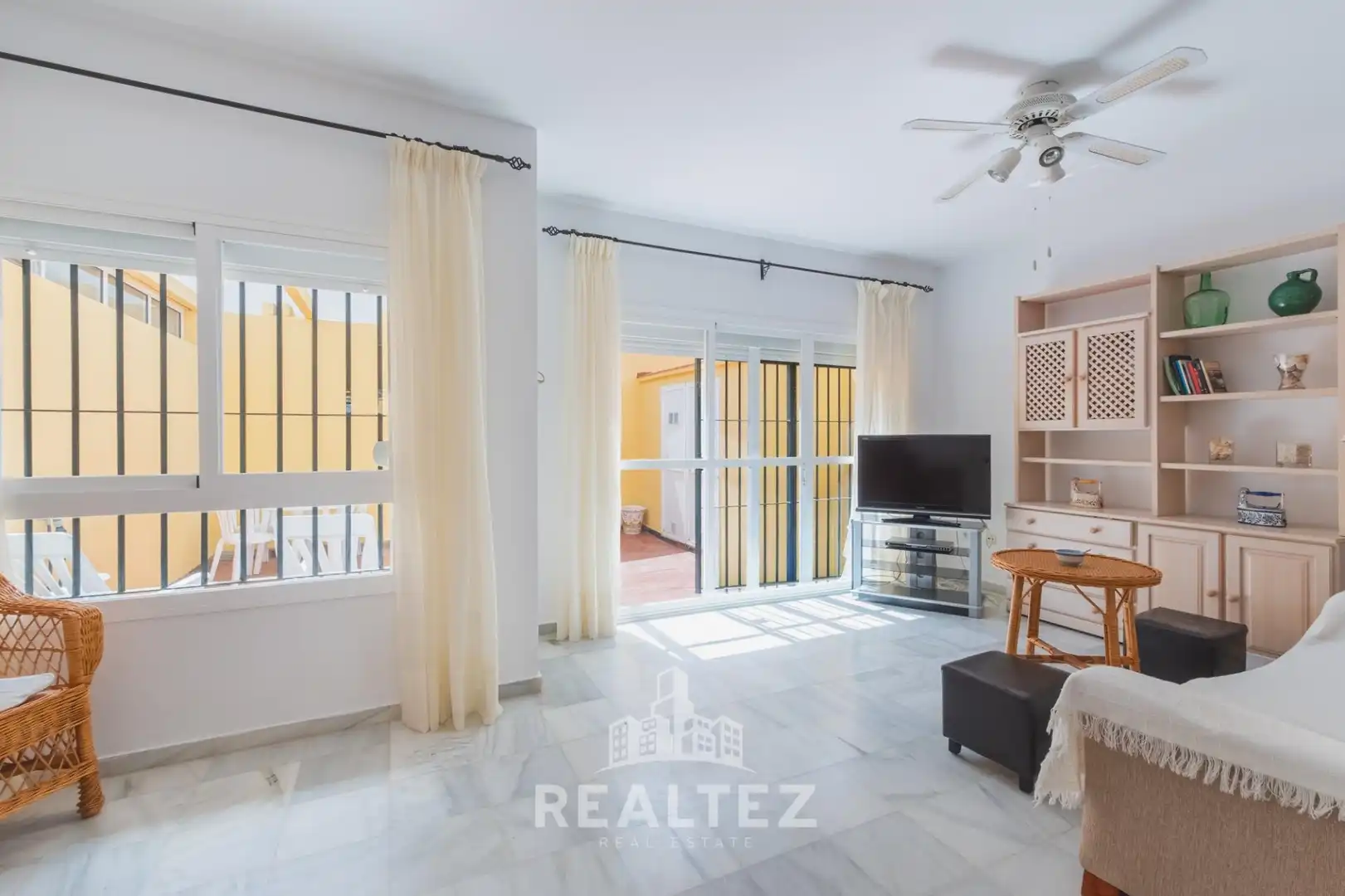 Wohnzimmer von Einfamilien-Reihenhaus zum Verkauf in El Puerto de Santa María mit Terrasse, Möbliert und Balkon