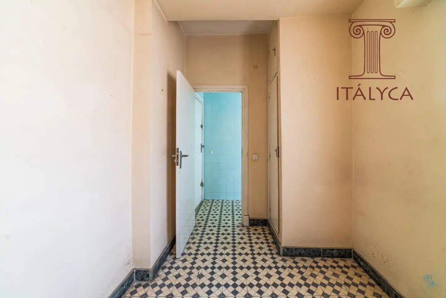 Piso en venta en Sevilla con Terraza y Trastero