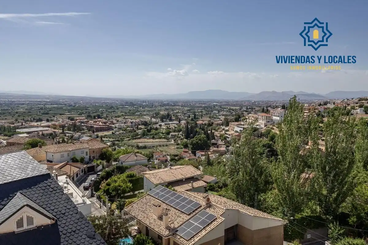 Vista exterior de Pis en venda en Monachil amb Aire condicionat i Moblat