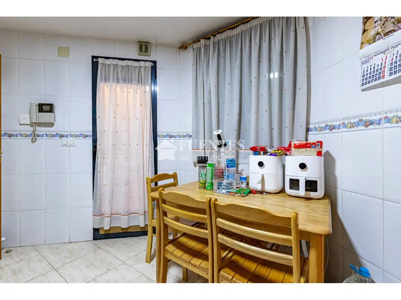 Flat for sale in Calle pintor baeza, Altozano - Conde Lumiares