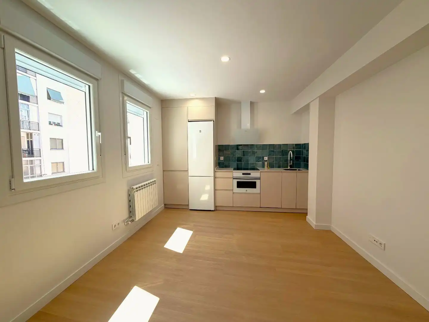 Flat with lift for sale in BERATUA 14