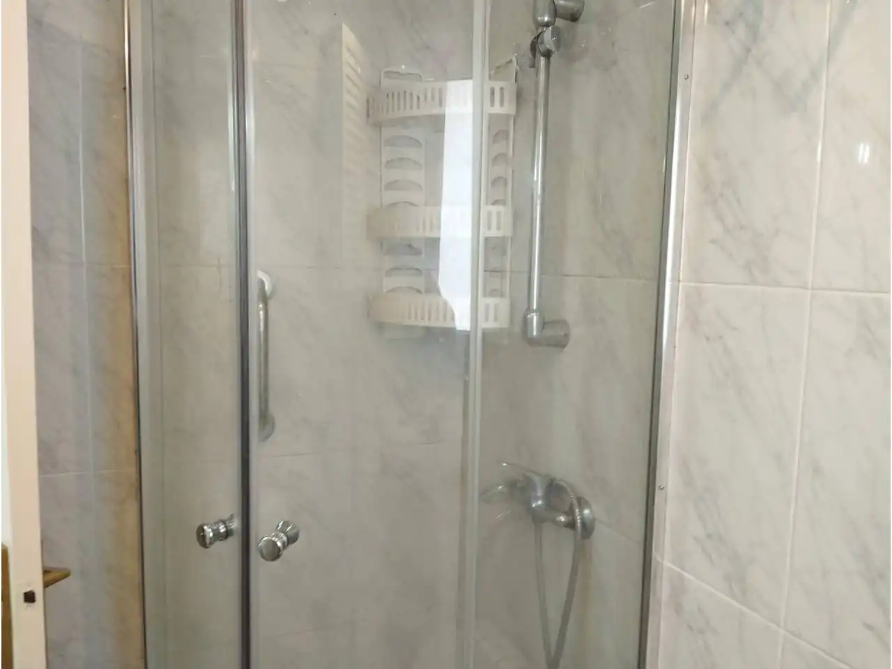 Baño de Piso en venta en Pineda de Mar con Calefacción y Terraza