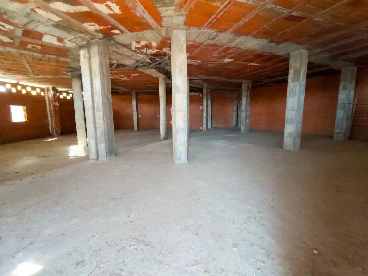 Local comercial en venda a Avenida Elvas, imagen 16