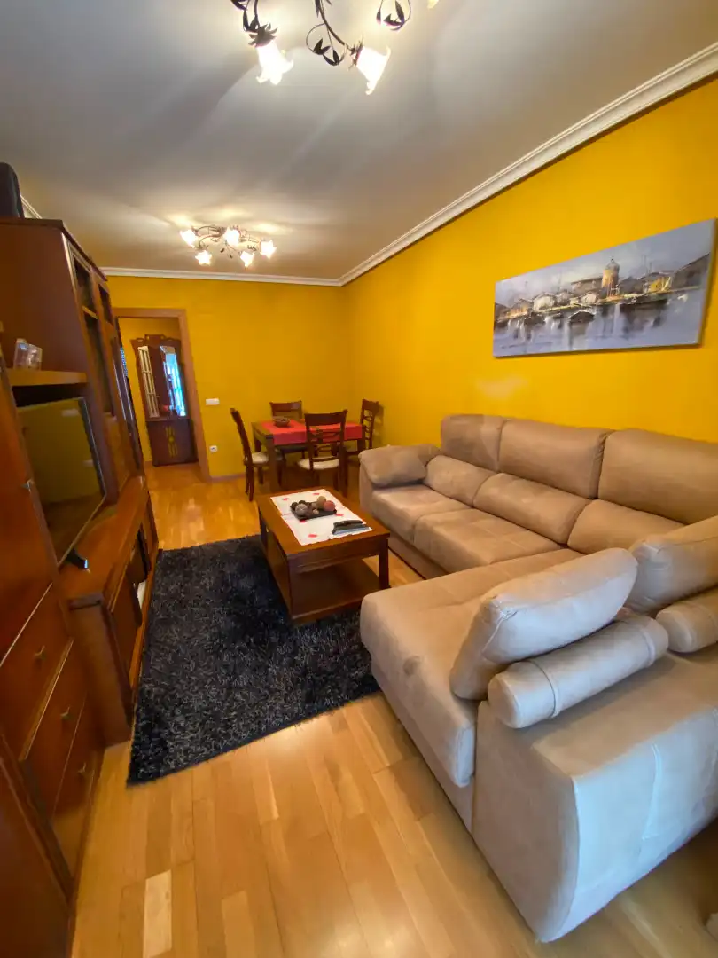 Sala de estar de Piso en venta en Langreo con Calefacción, Parquet y Trastero