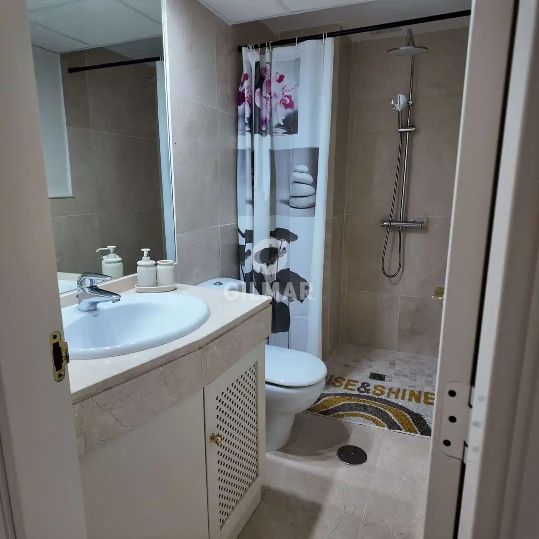 Baño de Dúplex en venta en Sotogrande con Calefacción, Trastero y Piscina